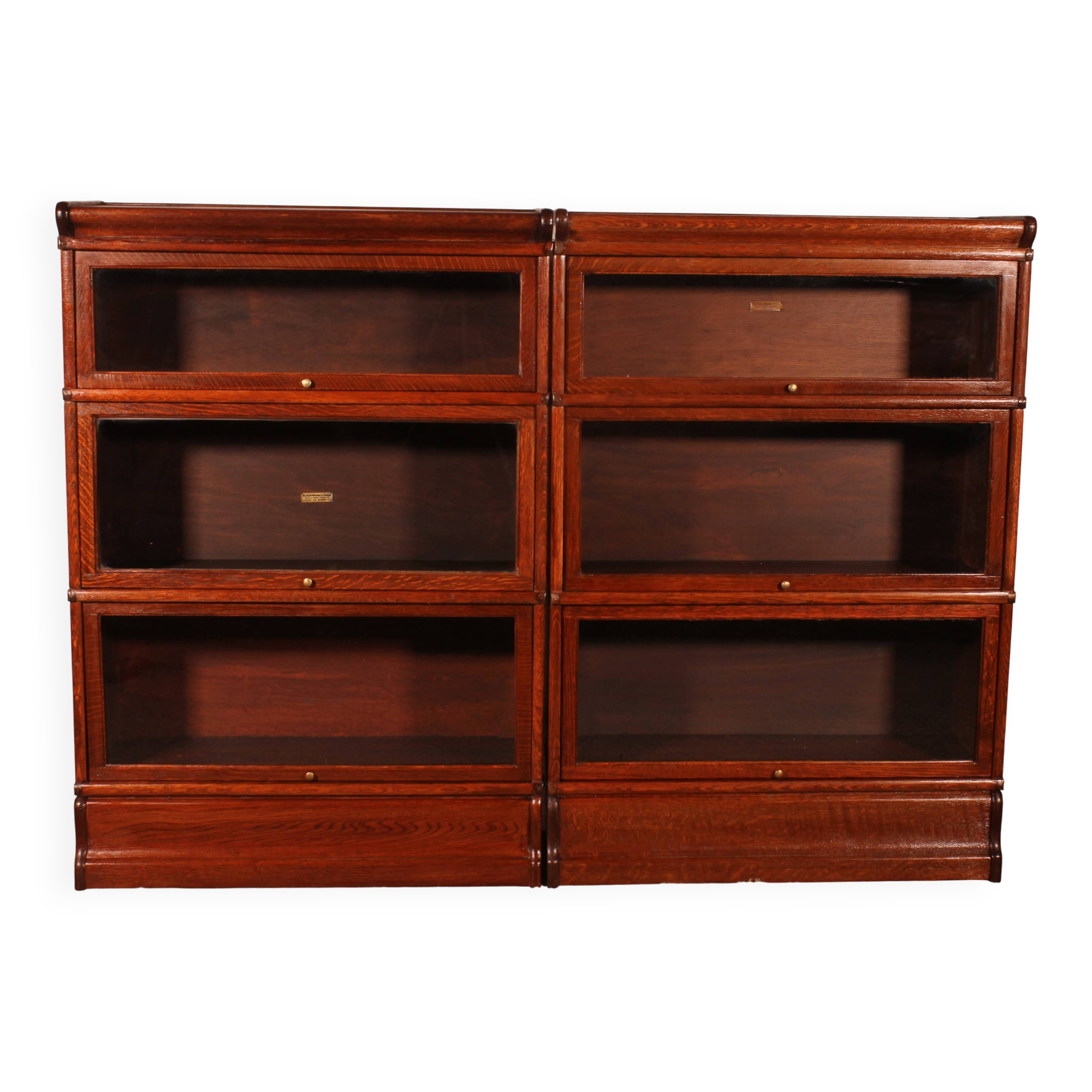Globe Wernicke oak bookcase pair circa 1900