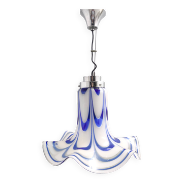 Suspension en verre de Murano bleu et blanc attribuable à Mazzega, Italie, années 1970