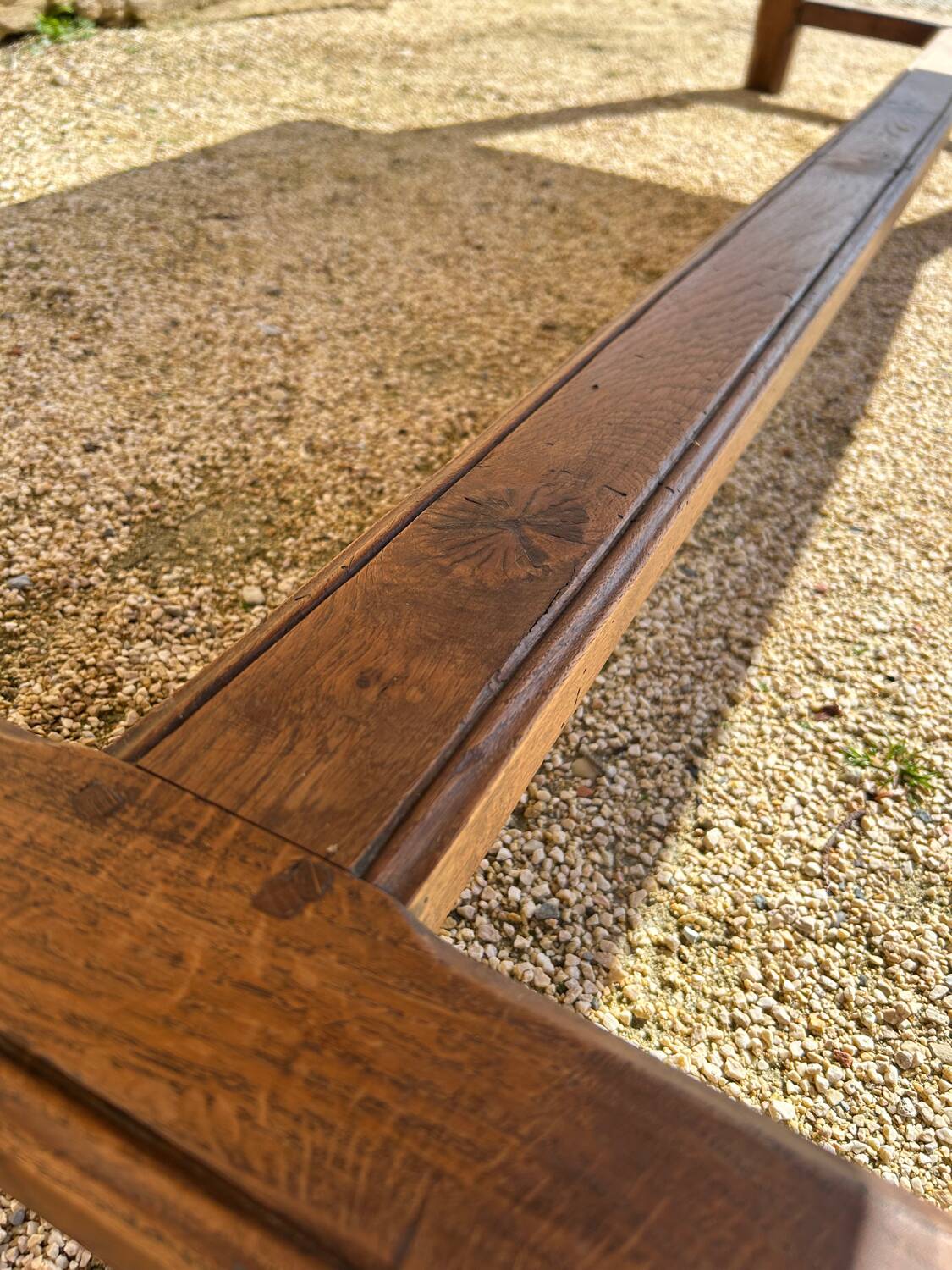 Farm table