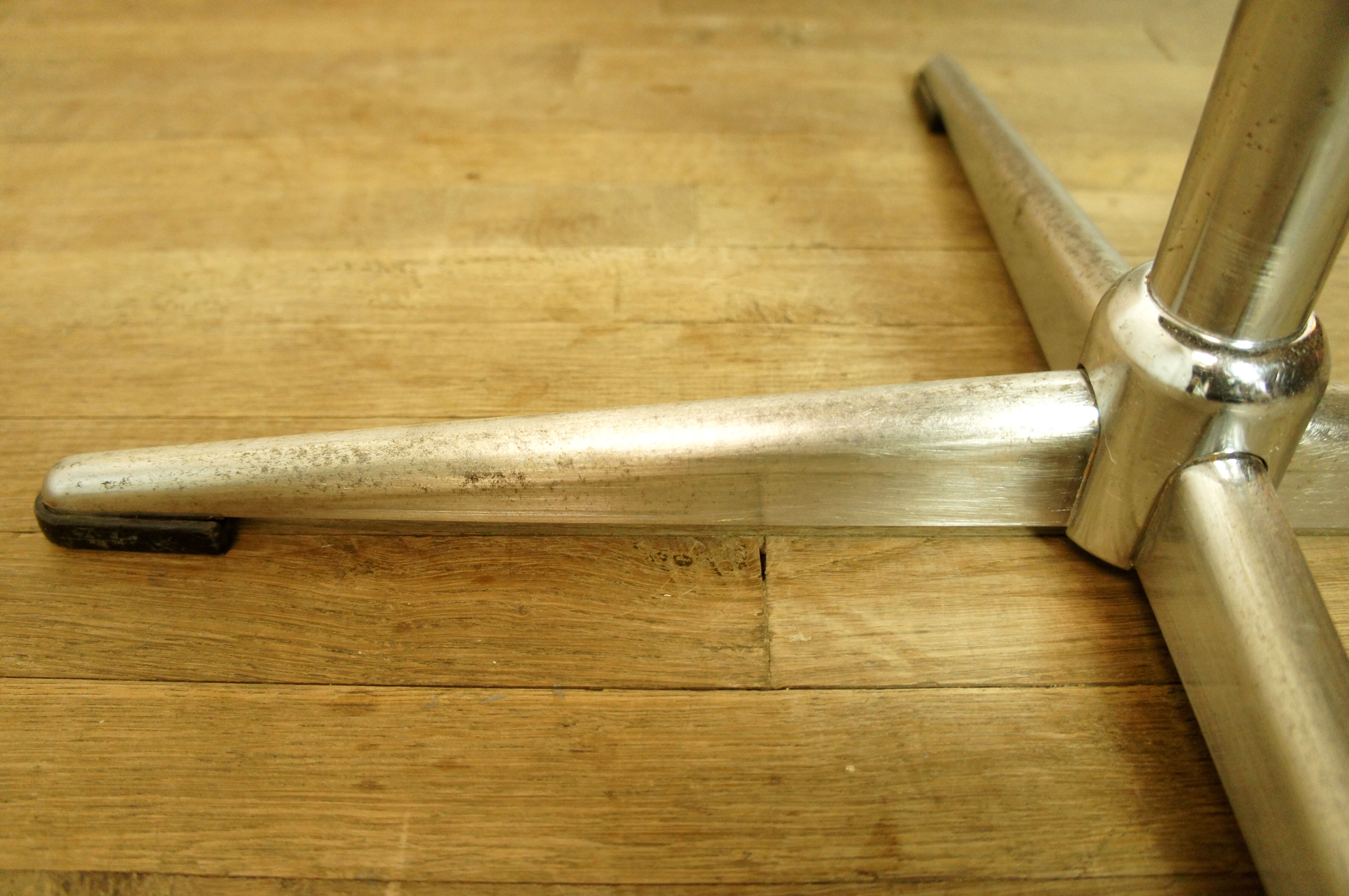 60s swivel "shell" chair