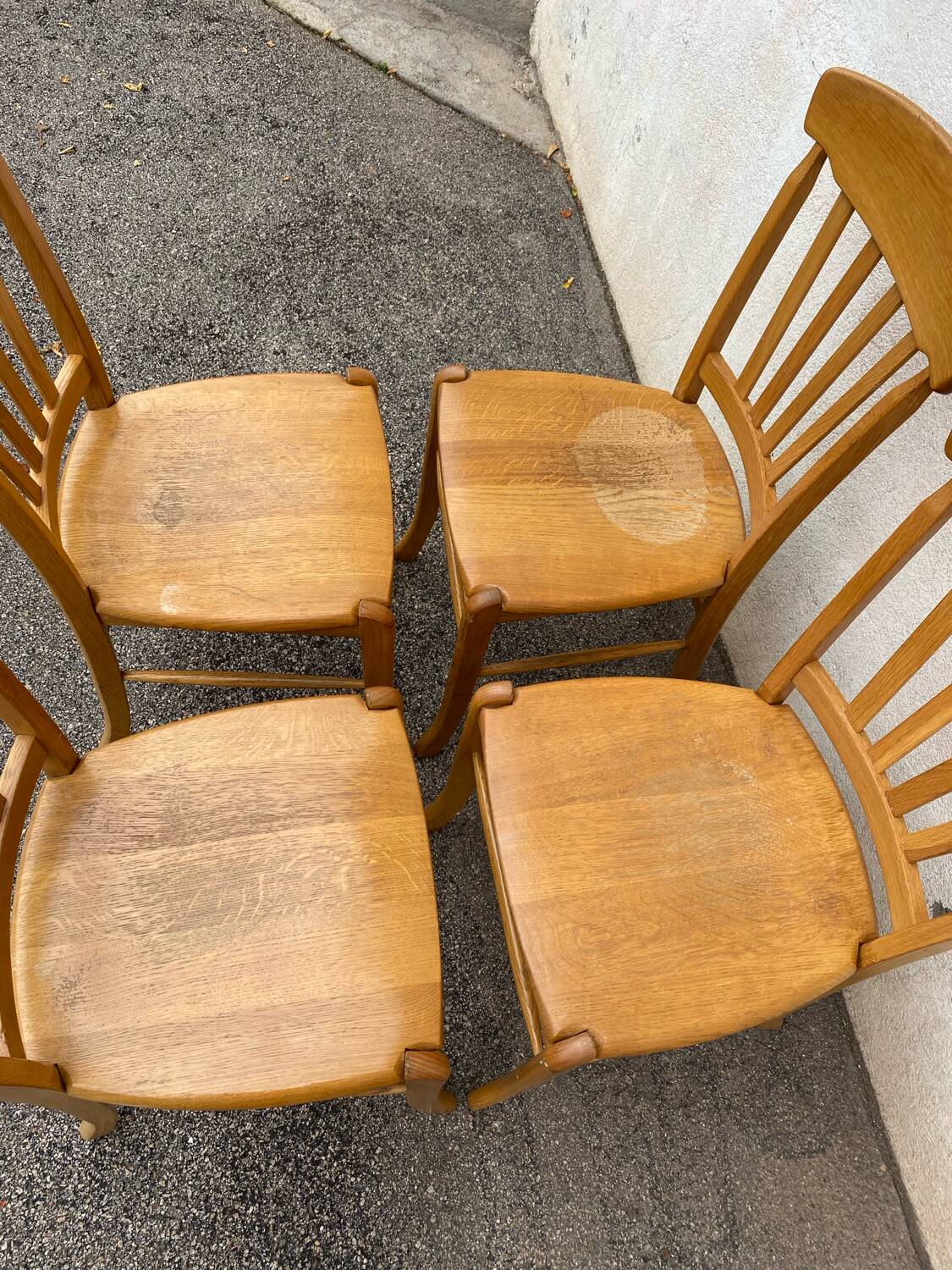 Set of 4 contemporary bistro style chairs