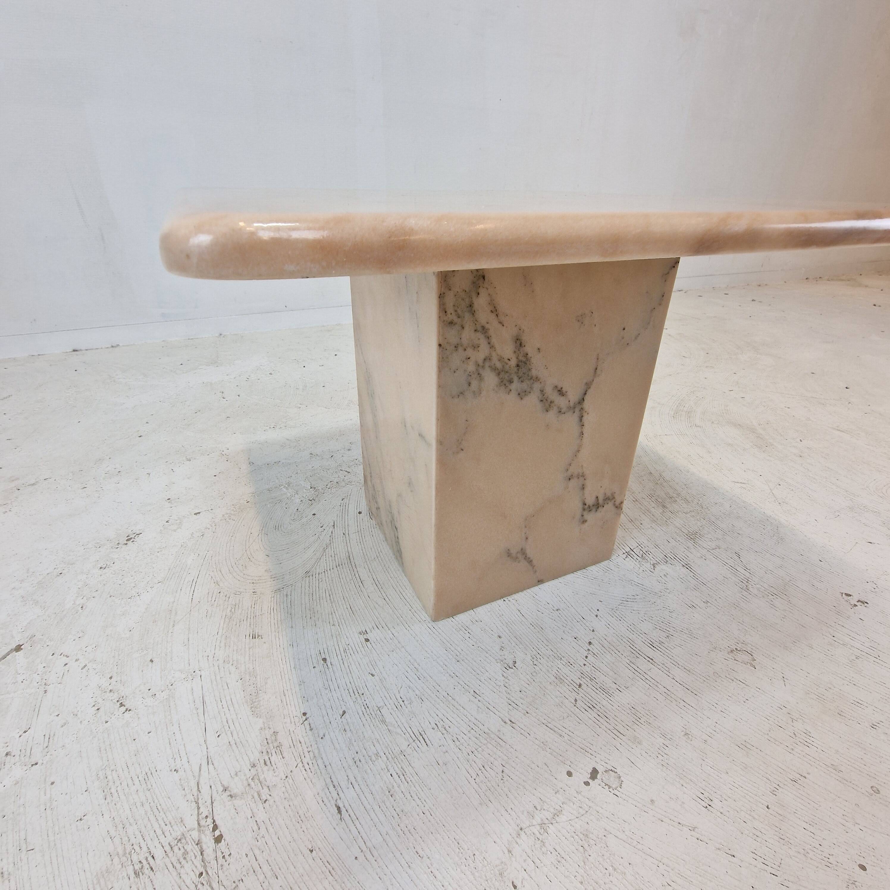 Table basse en marbre, italie, 1980s