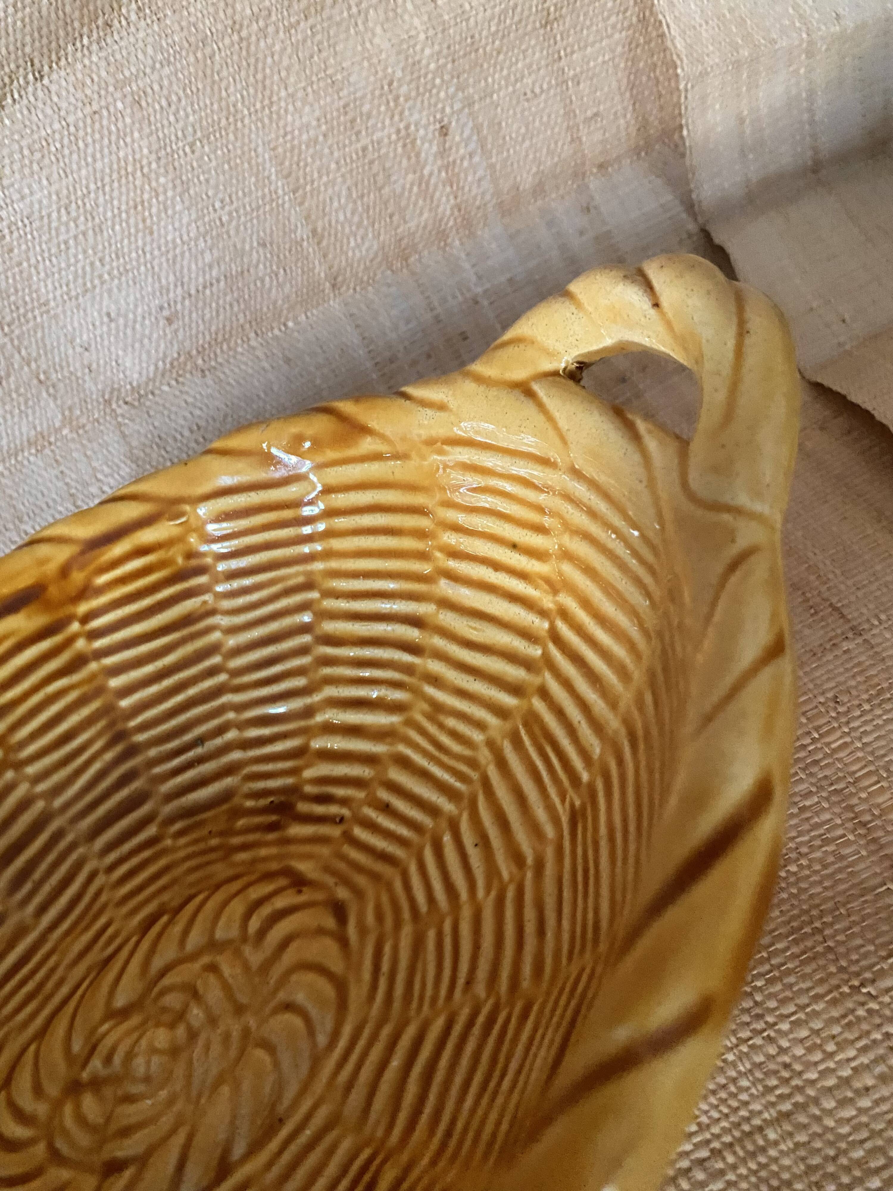 Provençal ceramic dish