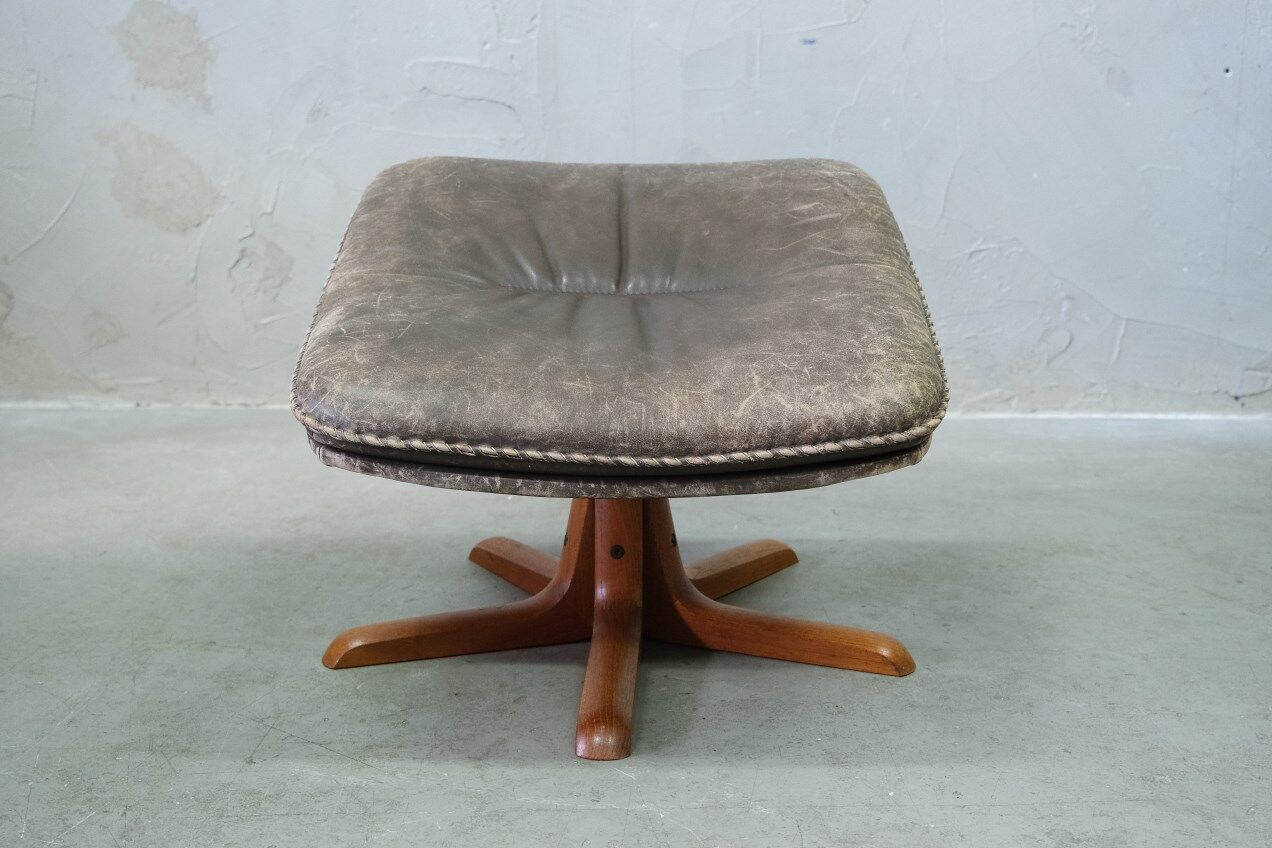Mid-Century Danish Teak & Leather Ottoman from Berg Furniture, 1970