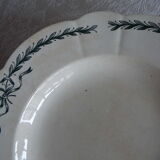 4 assiettes semi creuses terre de fer Longchamp