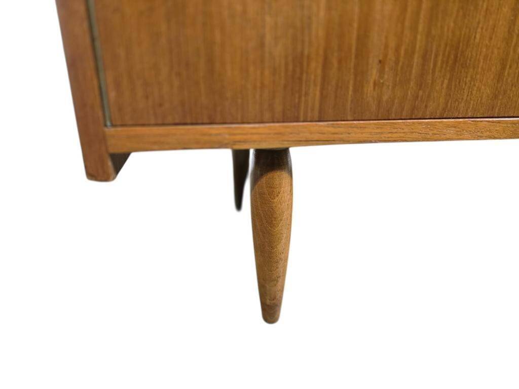 Vintage wooden display cabinet / drinks cabinet / small cupboard