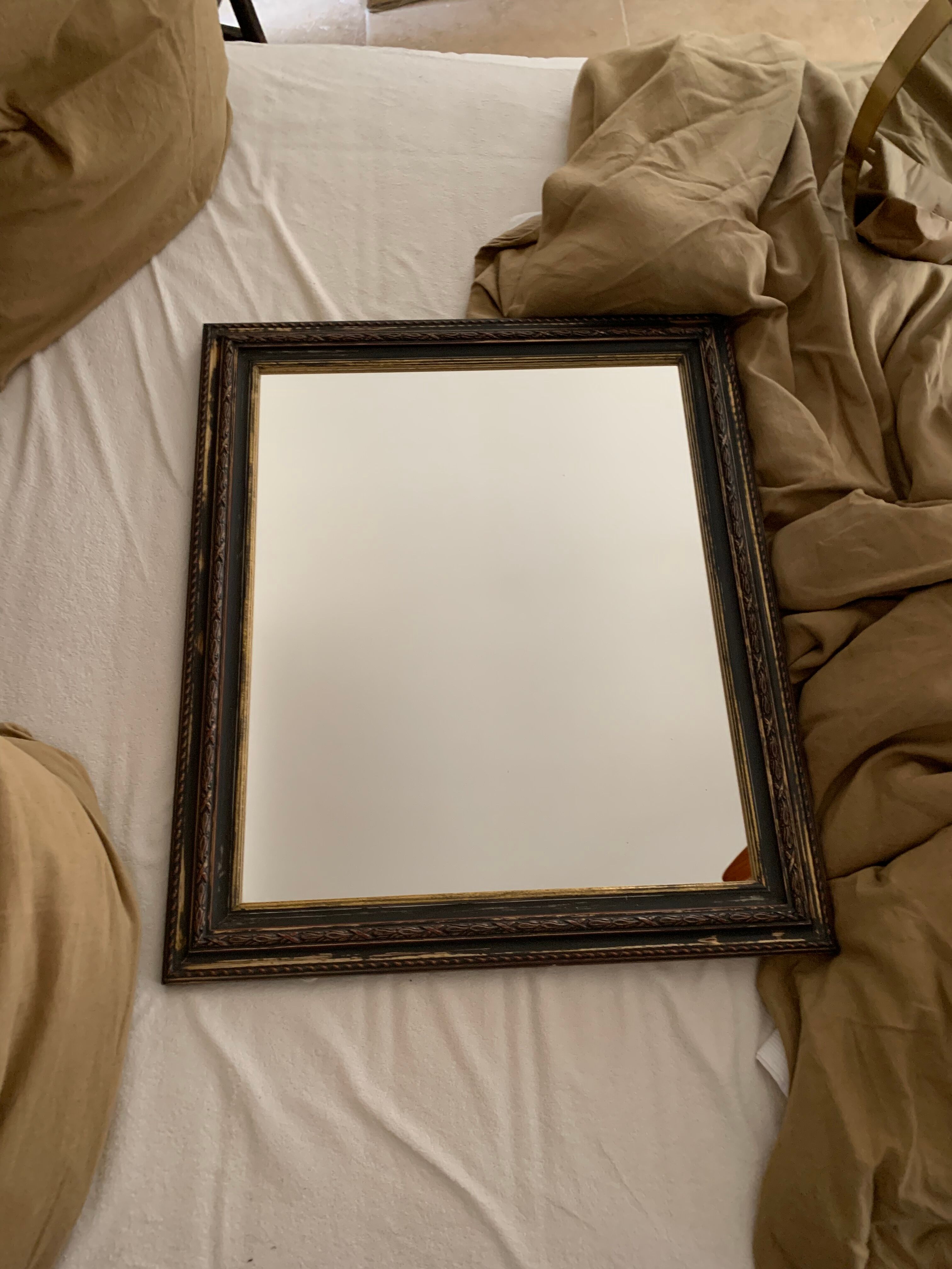 Miroir rectangle ancien lours bois sculpté peint patiné