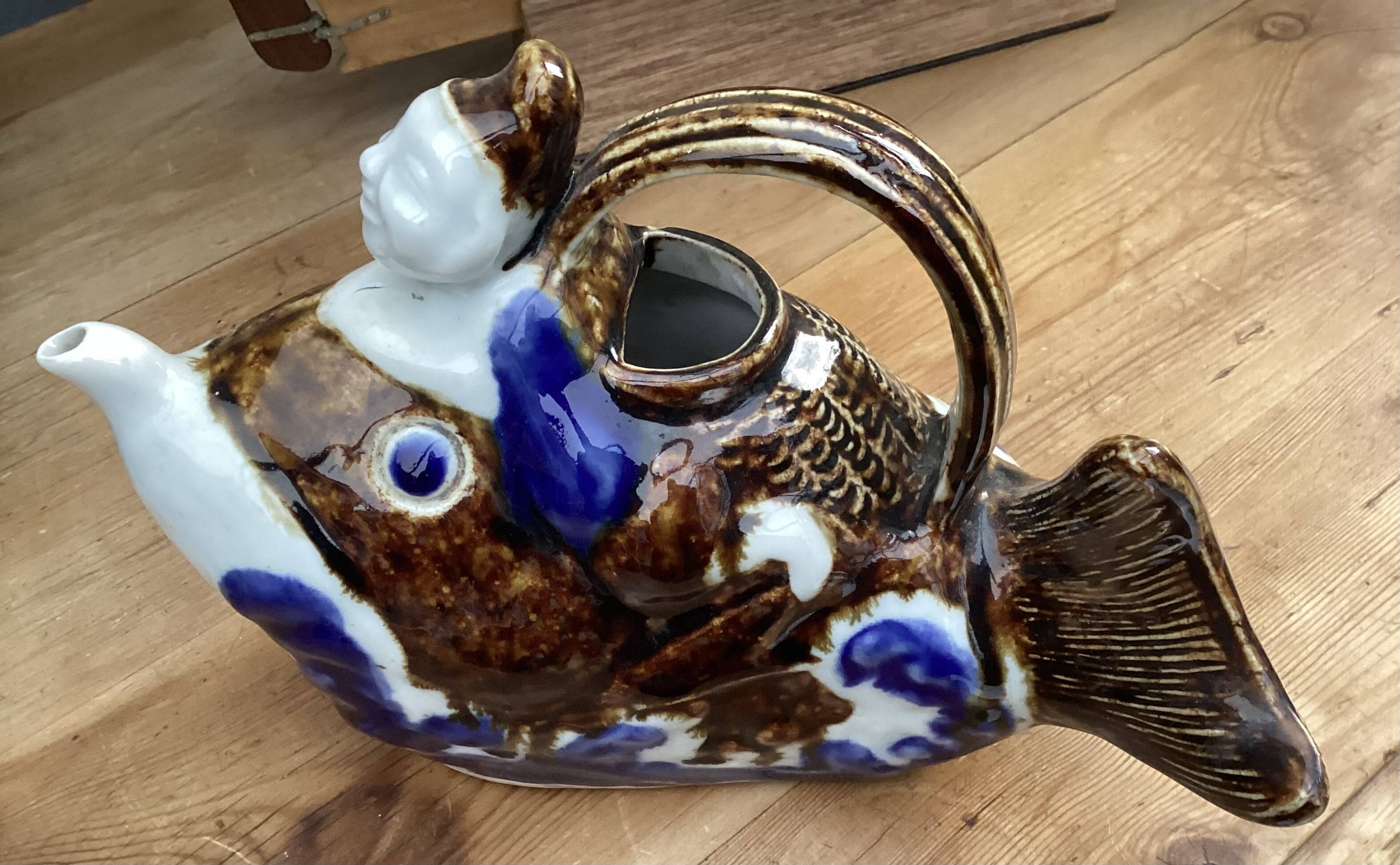 Hirado Teapot Riding Carp Tea 1860-1910