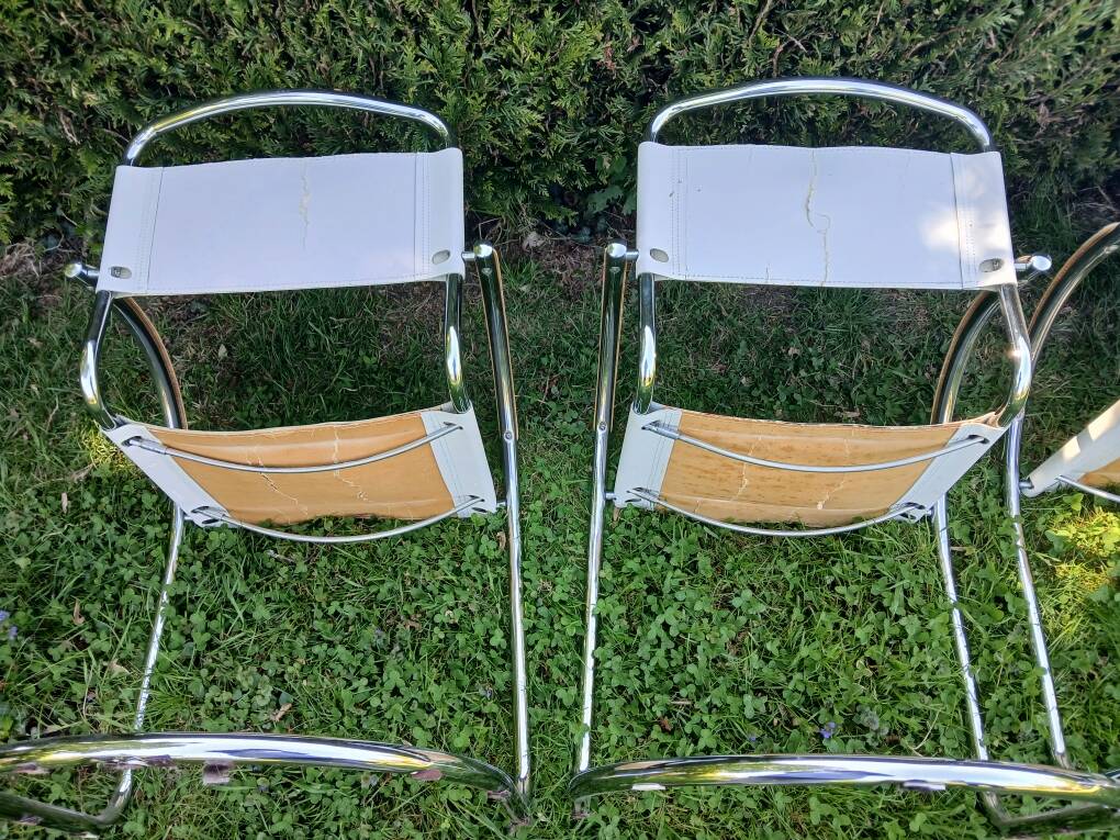 Set of 4 armchairs attributed to Mart Stam.