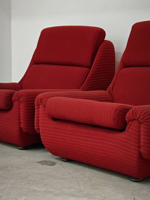 Paire de fauteuils rouge Atlantis Space Age République Tchèque 1970