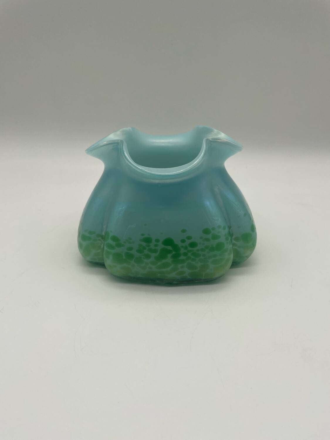 Butterfly vase in iridescent glass, Loetz, Kralik, Art Nouveau