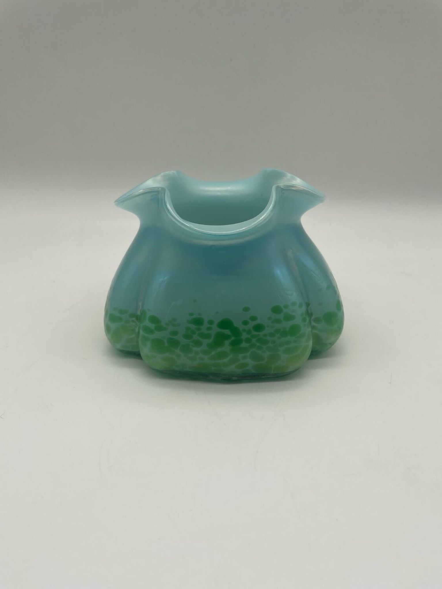 Butterfly vase in iridescent glass, Loetz, Kralik, Art Nouveau
