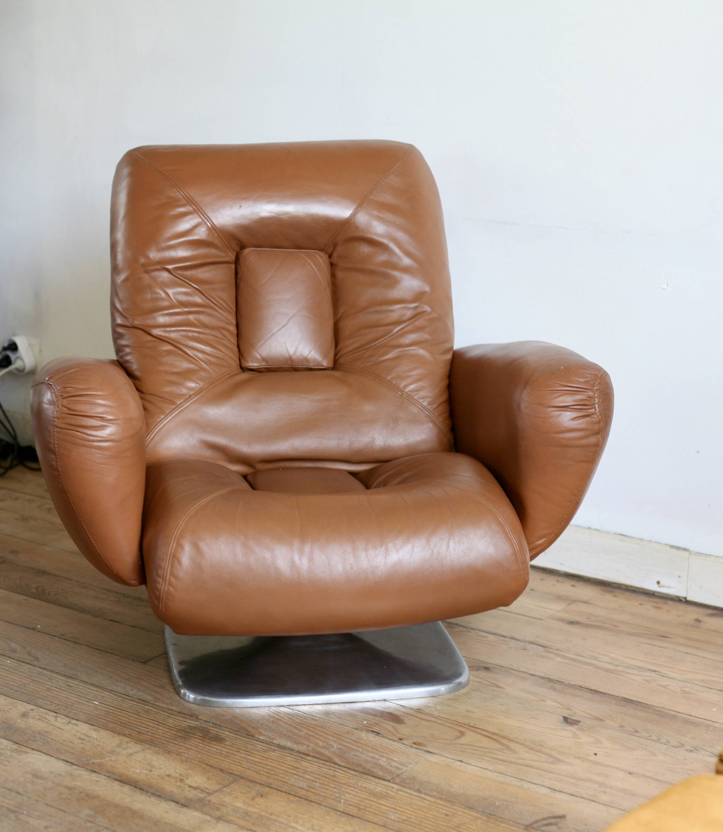 "Space age" armchair, 1970s, leather.