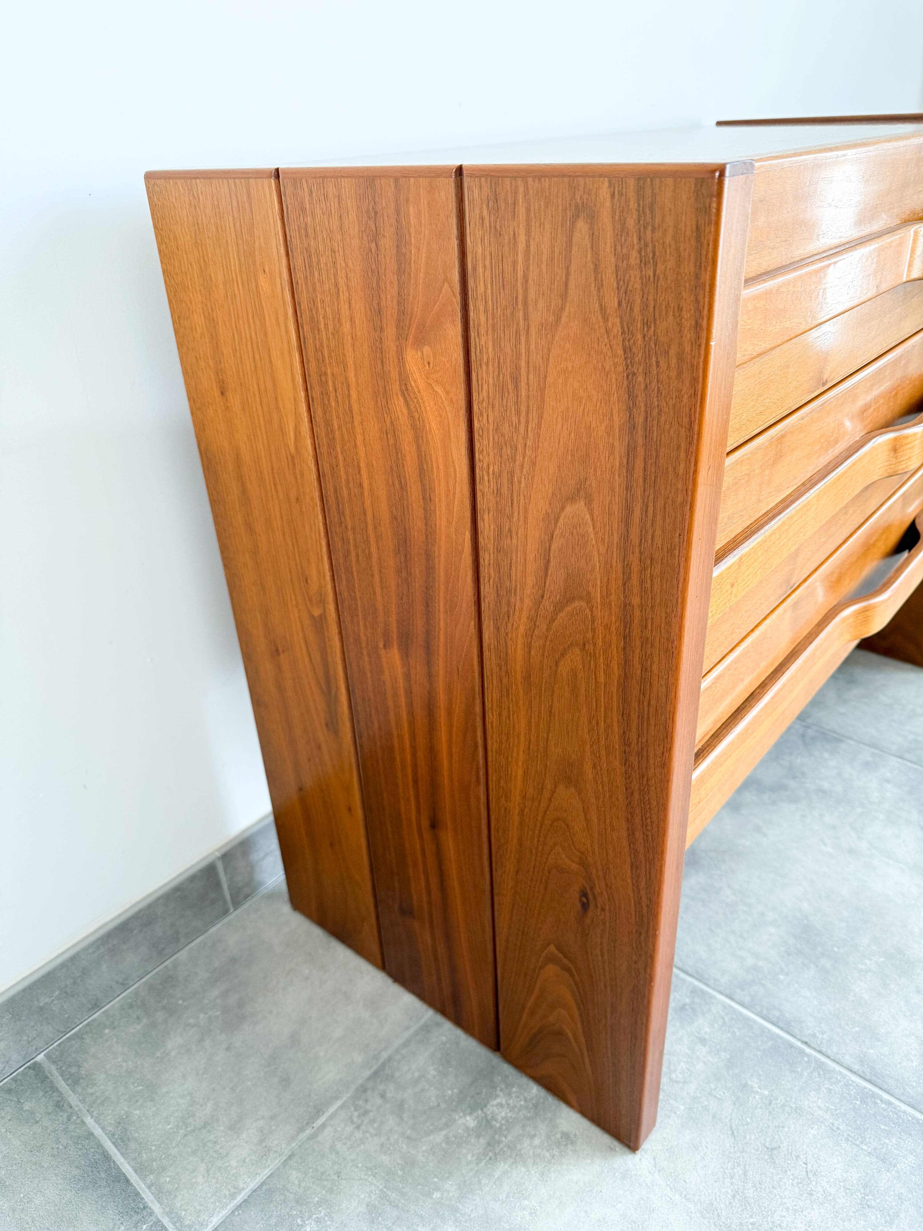 Elm chest of drawers dlg Maison Regain, vintage 70's