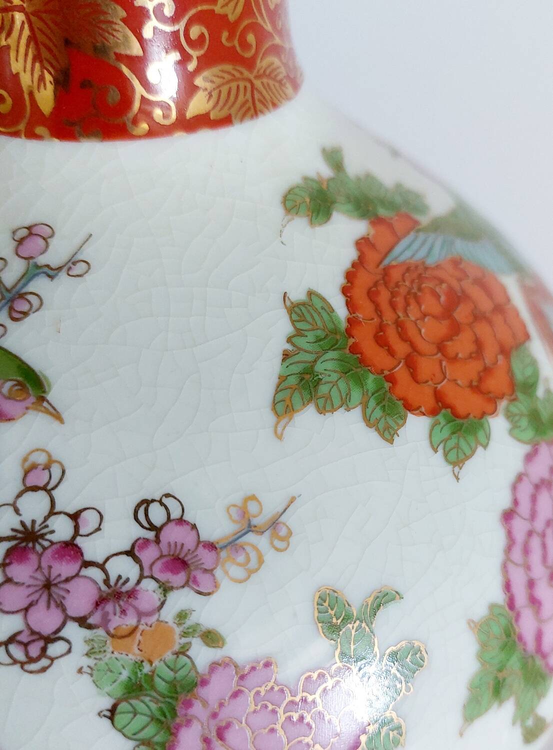 Japanese porcelain lamp
