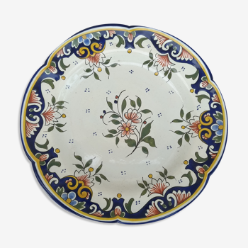 Assiette en porcelaine de Rouen