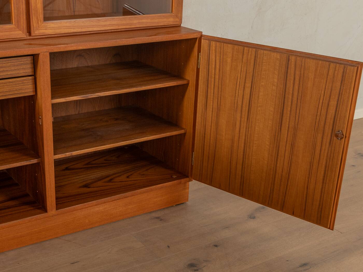 1960s Showcase, Omann Jun.