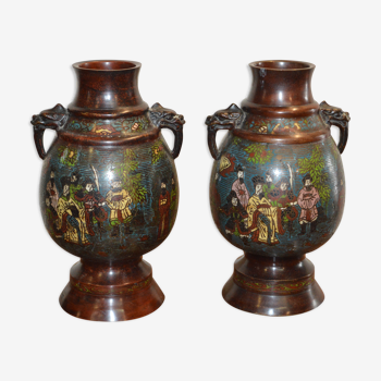 Vases asiatiques en bronze cloisonné