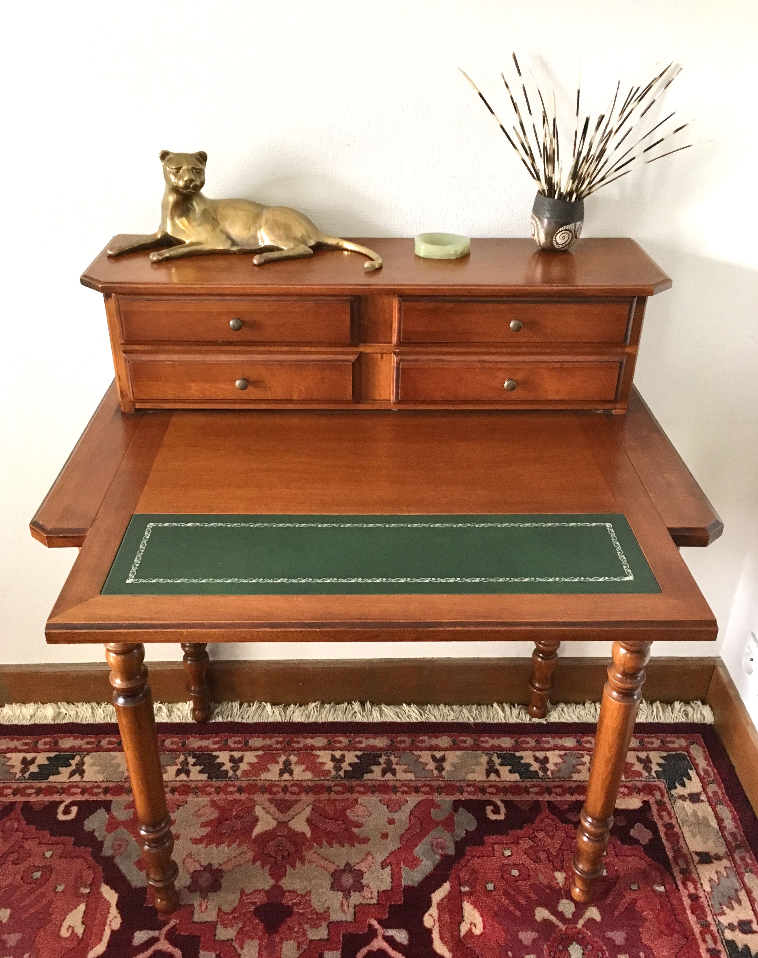 Bureau merisier à tablette rétractable
