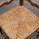 Chaise d'angle en bois massif paillé du 19ème siècle