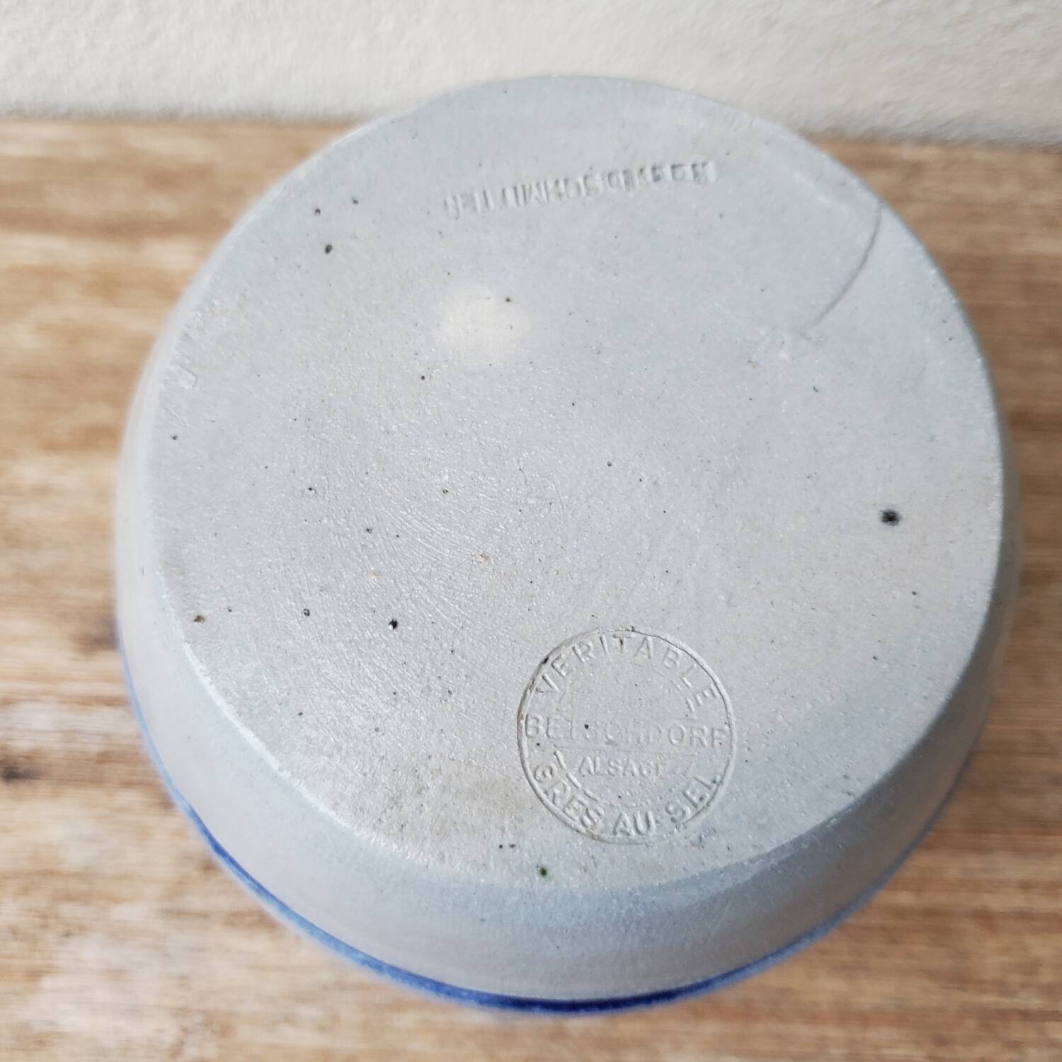 Stoneware pot with Betschdorf salt signed