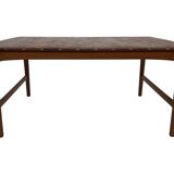 Table basse scandinave en teck massif par Yngvar Sandström - 1960