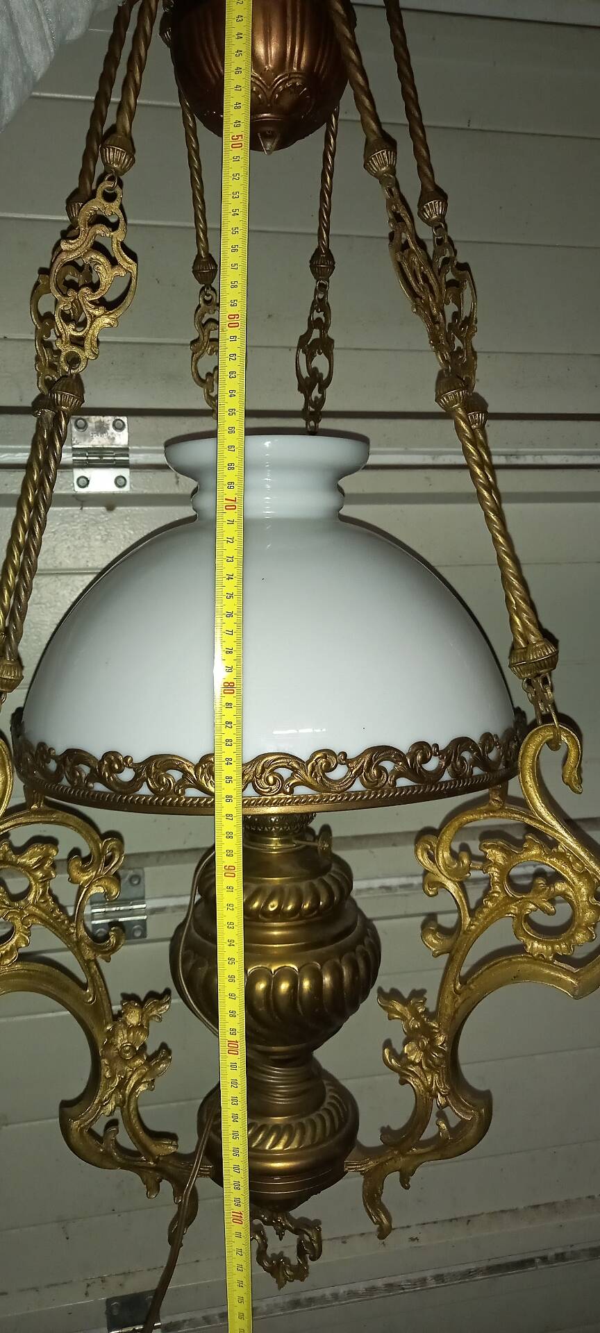 Ancienne suspension en bronze