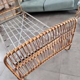 Lit enfant en rotin vintage