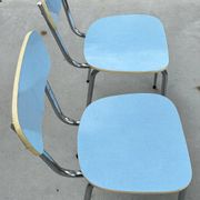 Paire de chaises en Formica bleu “Peugeot”