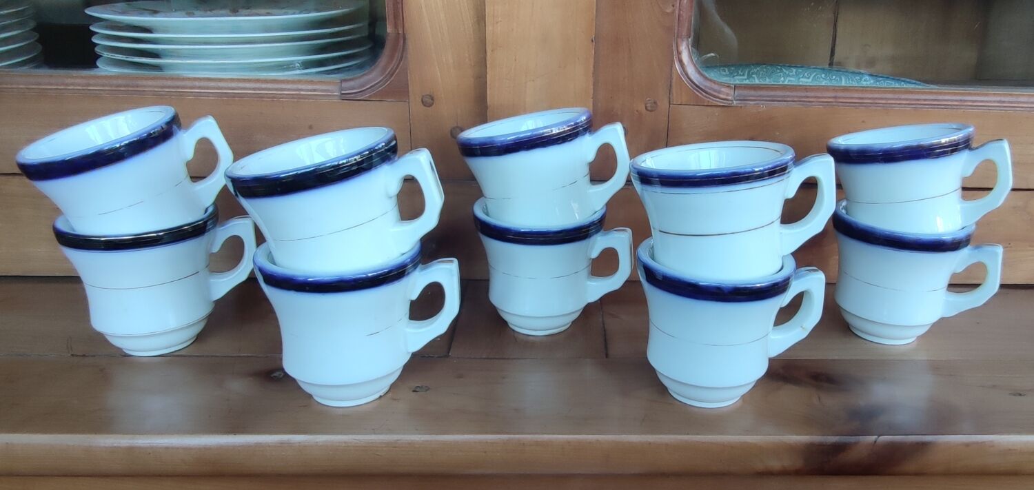 Series of 10 brulot cups/porcelain 19th century