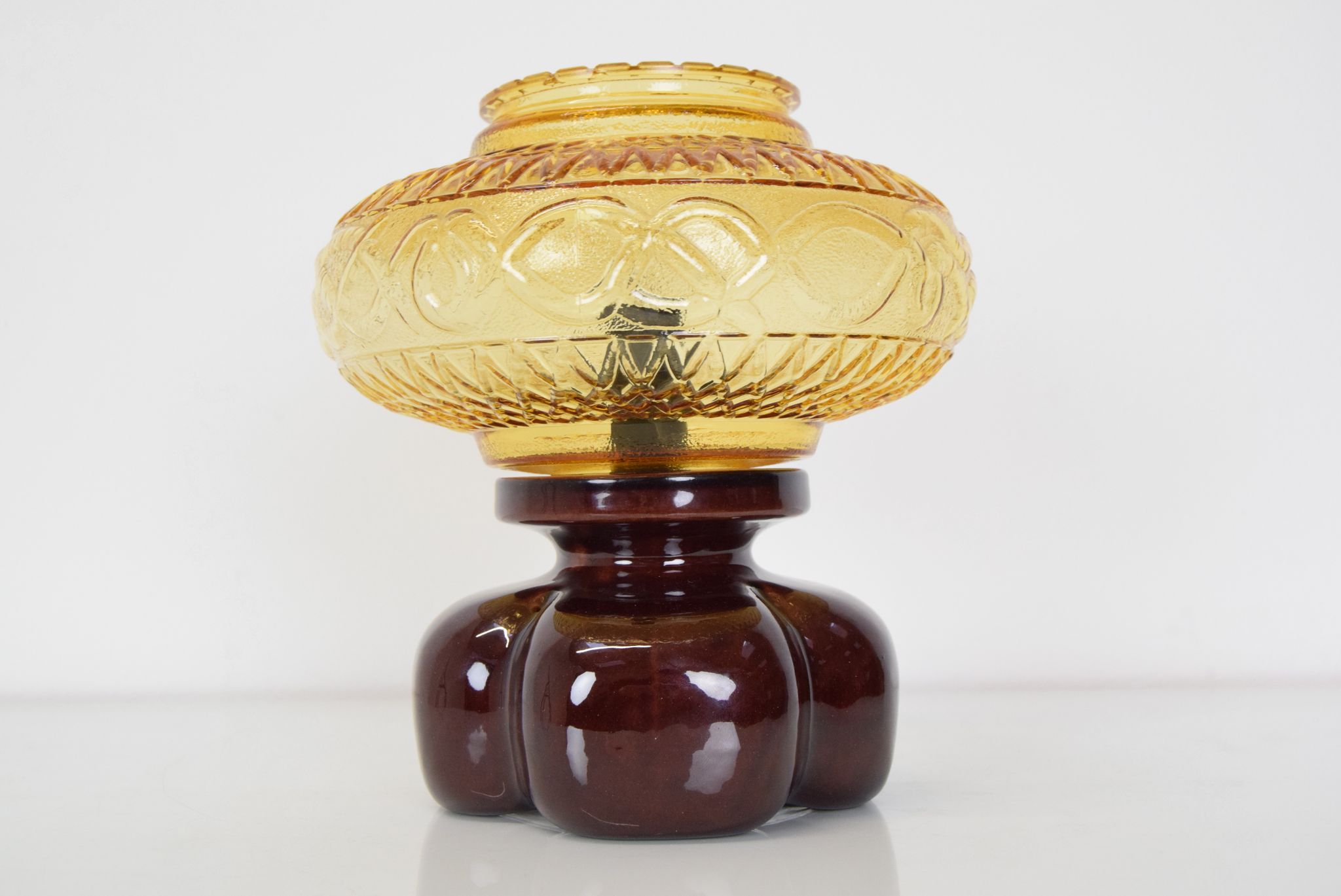 Lampe de table en céramique du milieu du siècle années 1960.