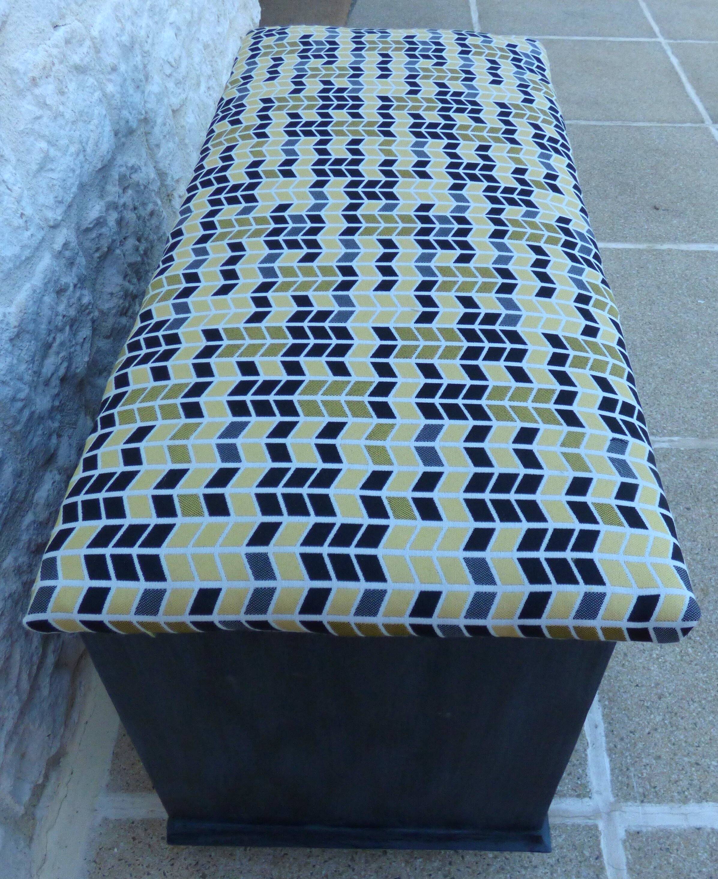 Wooden storage chest or bed end with padded top - Totally real
