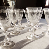 Former service of 30 engraved crystal foot glasses
