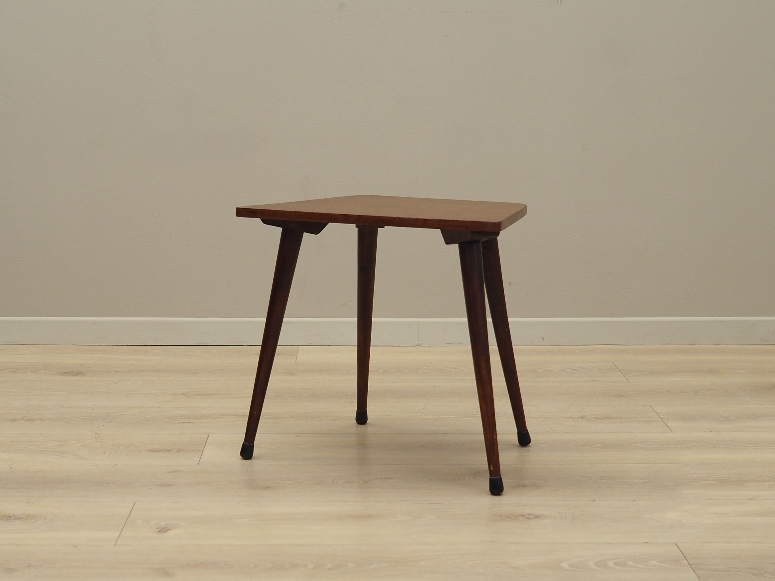 Tabouret en teck, design danois, années 1970, production: Danemark