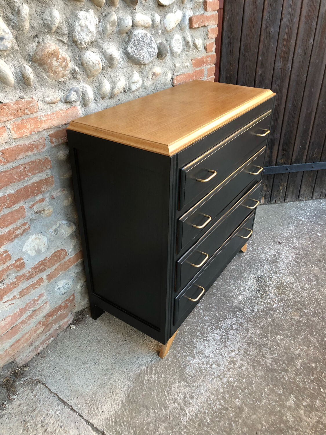 Vintage chest of drawers