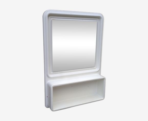 Vintage mirror in white PVC