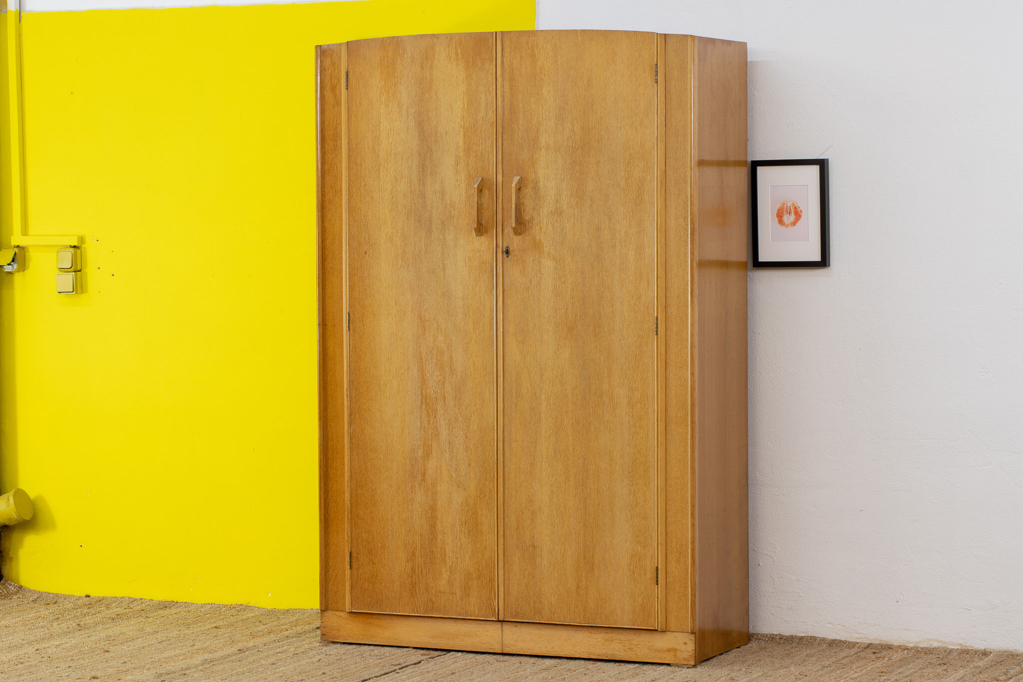 Scandinavian wardrobe 123 cm