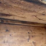 Trading counter central island pine