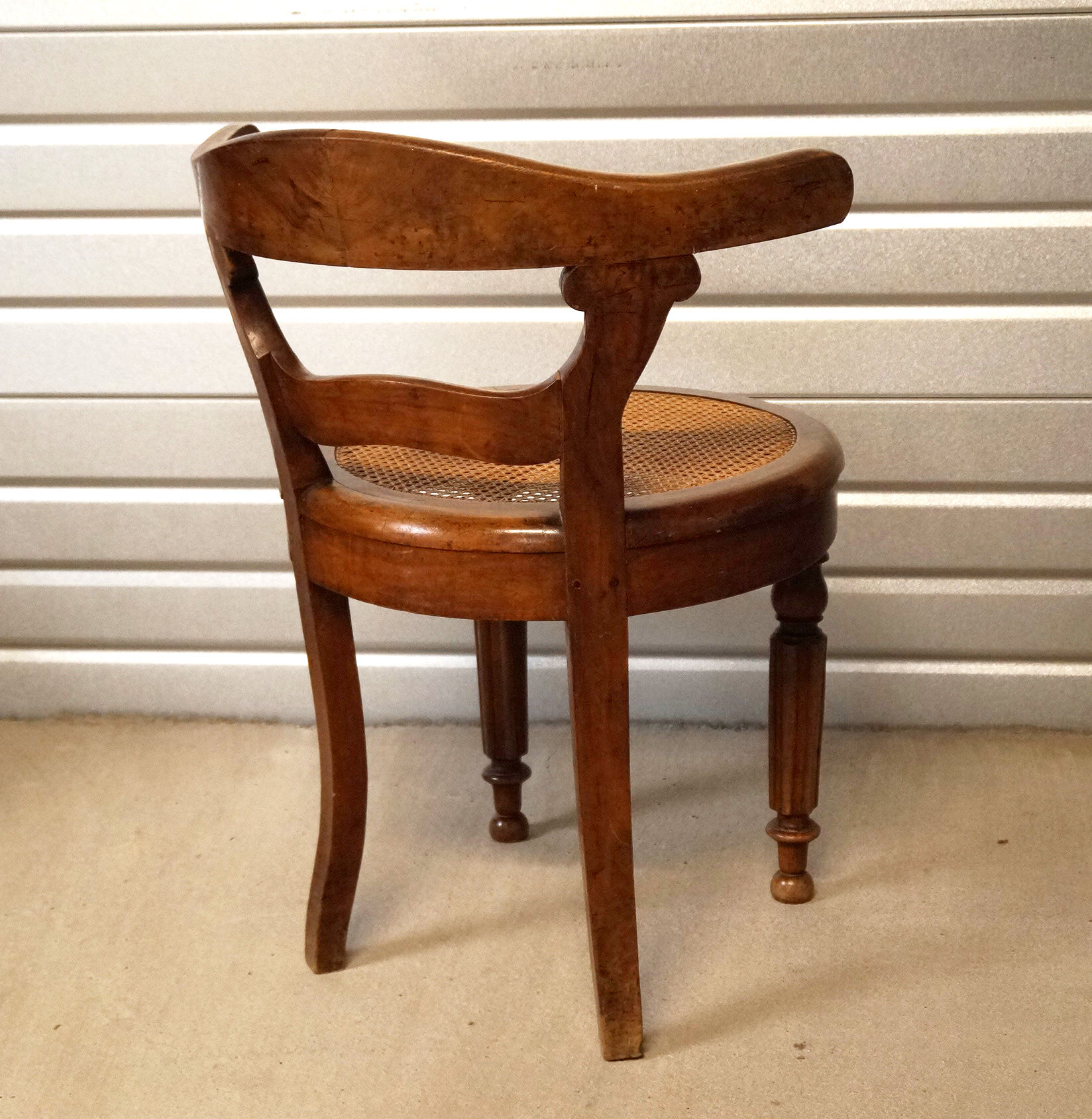 Fauteuil de bureau en noyer