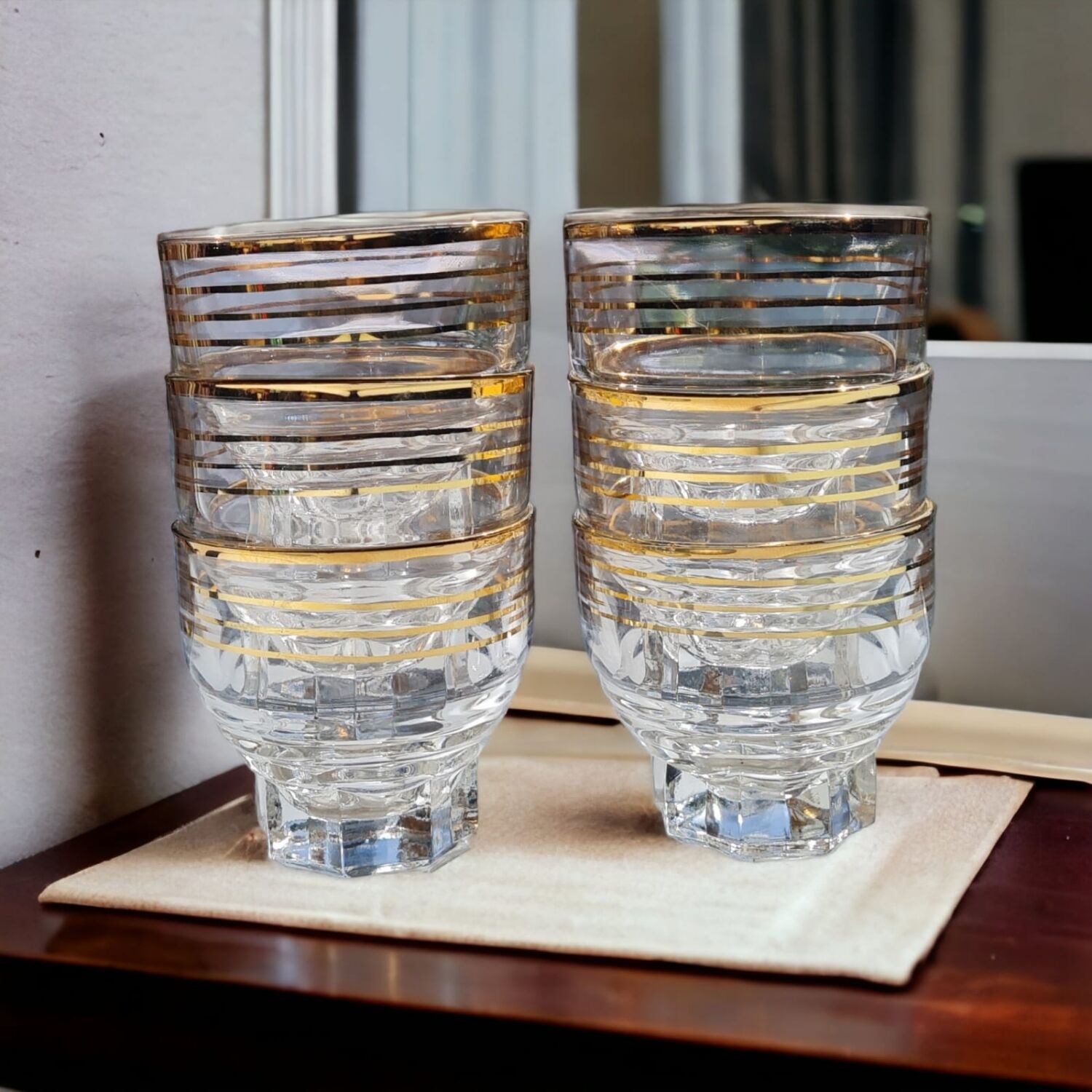 Decanter and 6 glasses from 1940