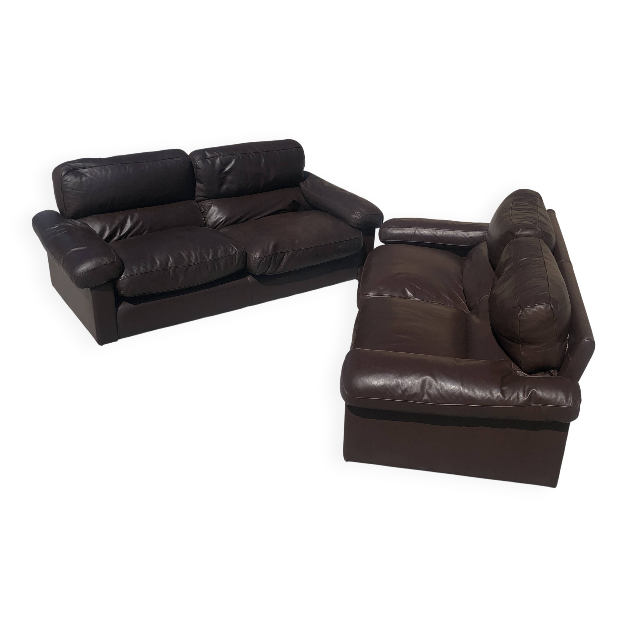 Pair of leather sofas model "Petronio" by Tito Agnoli for Poltrona Frau