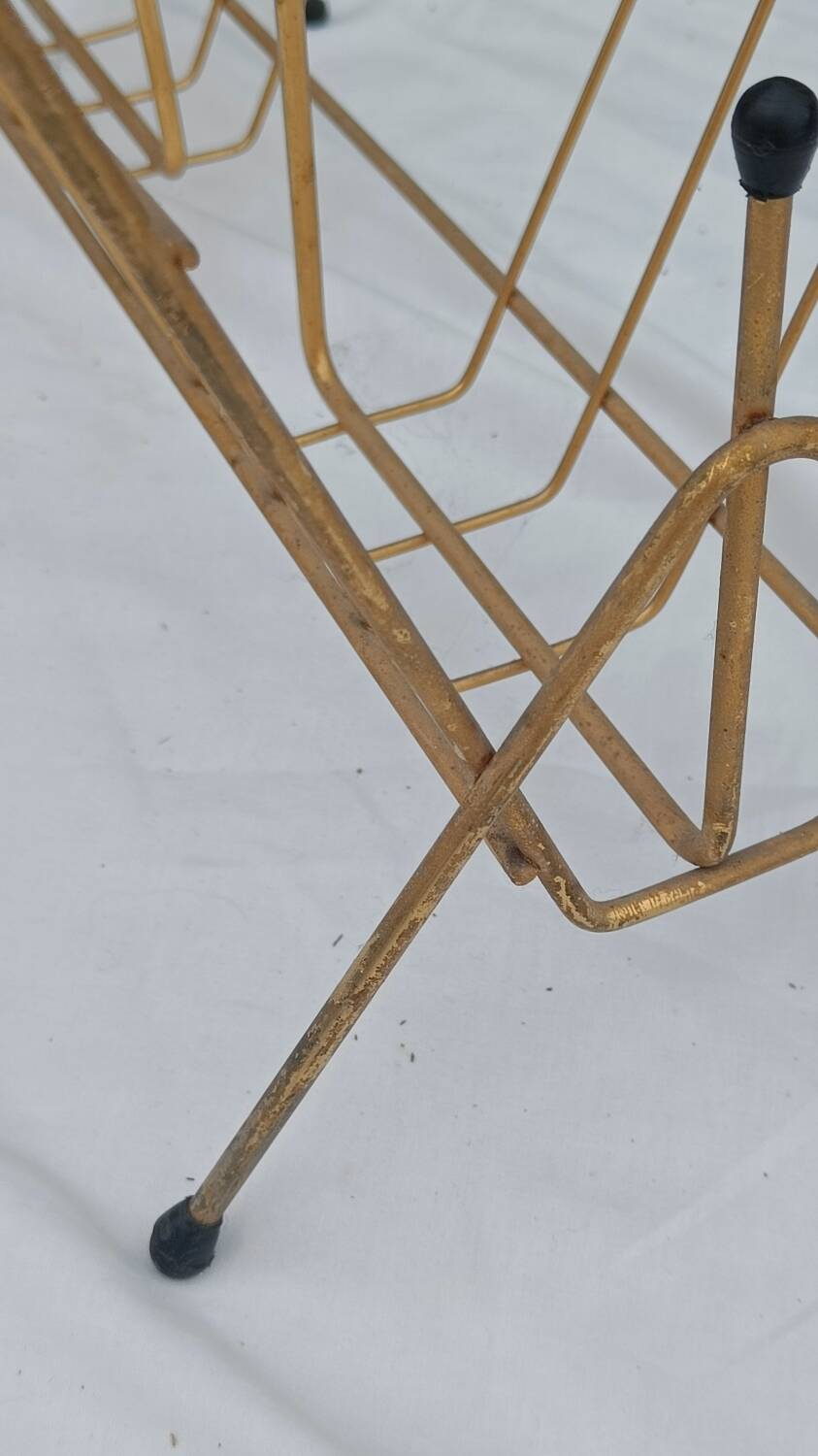 Vintage vinyl magazine rack