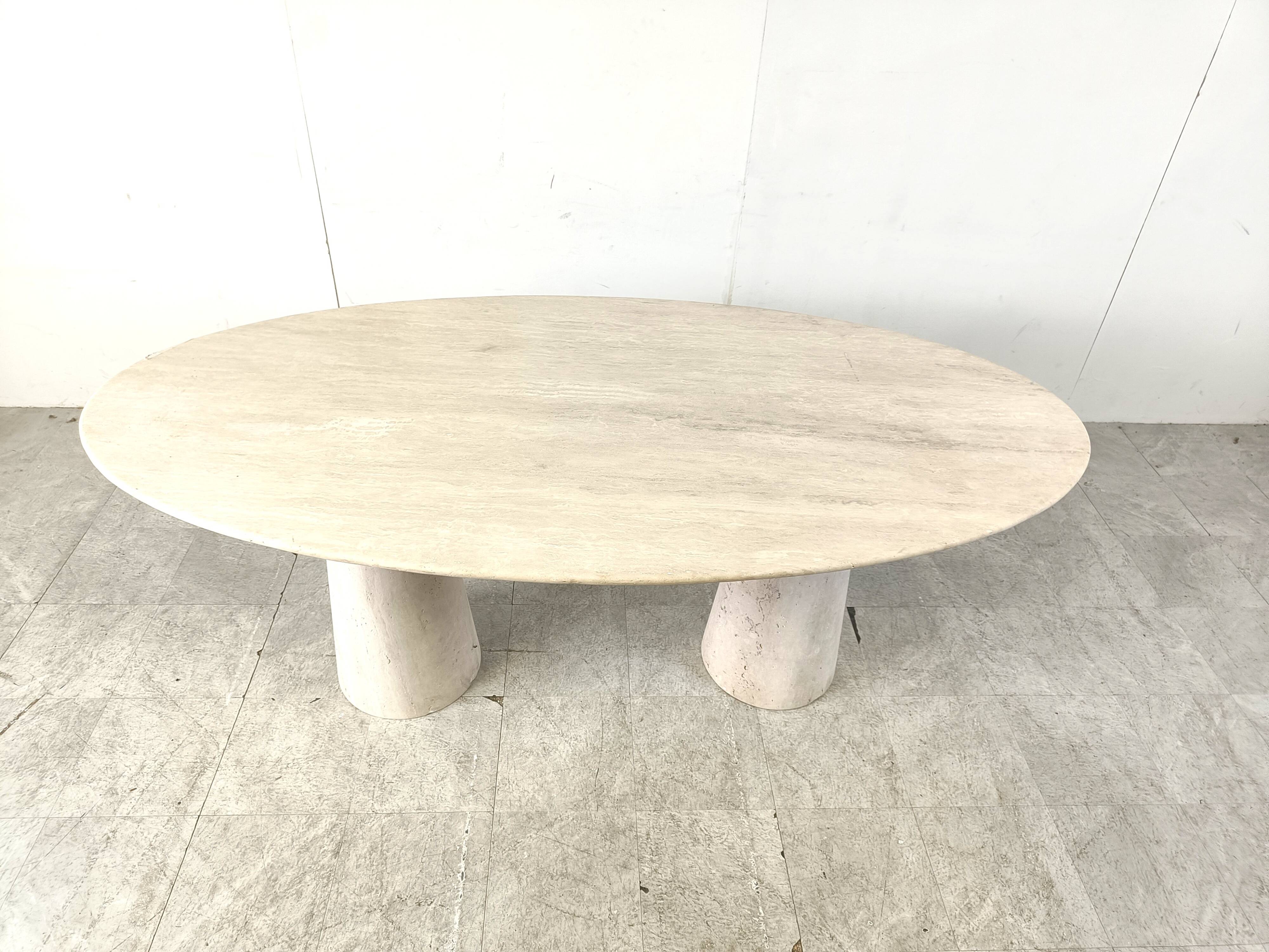 Table à manger ovale vintage en travertin, 1970