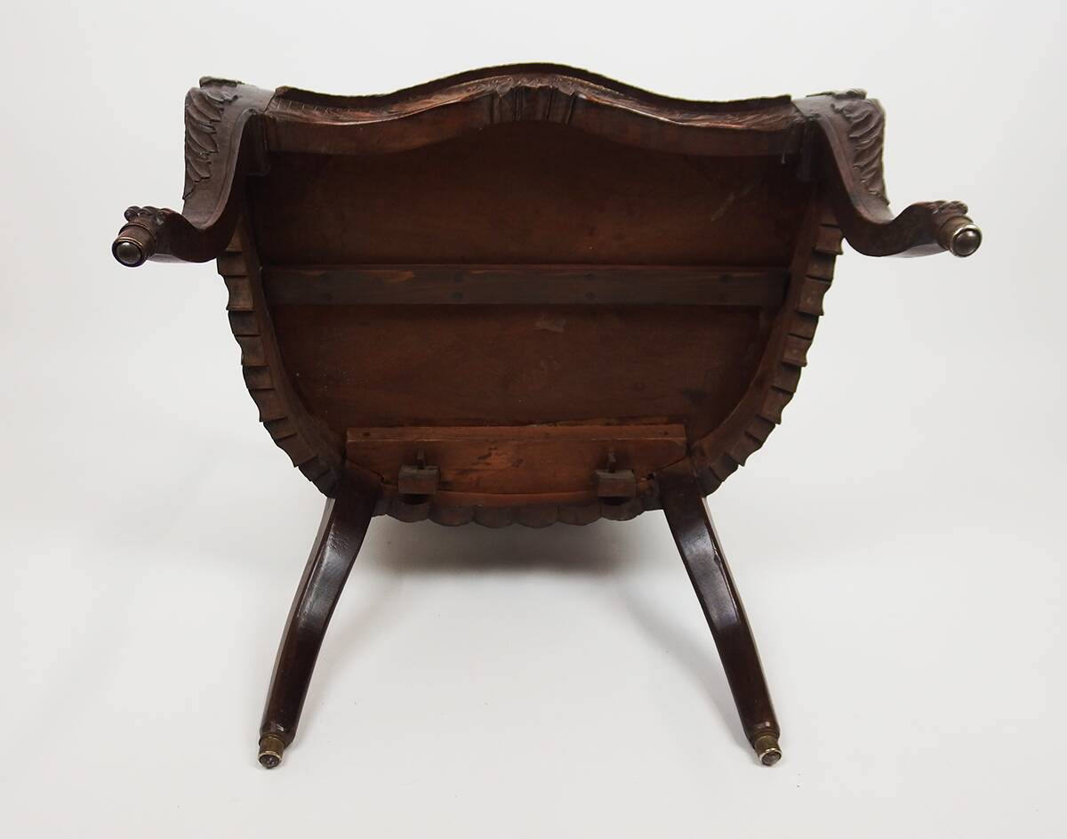 Fauteuil 19ème siècle de style "Forêt Noire"