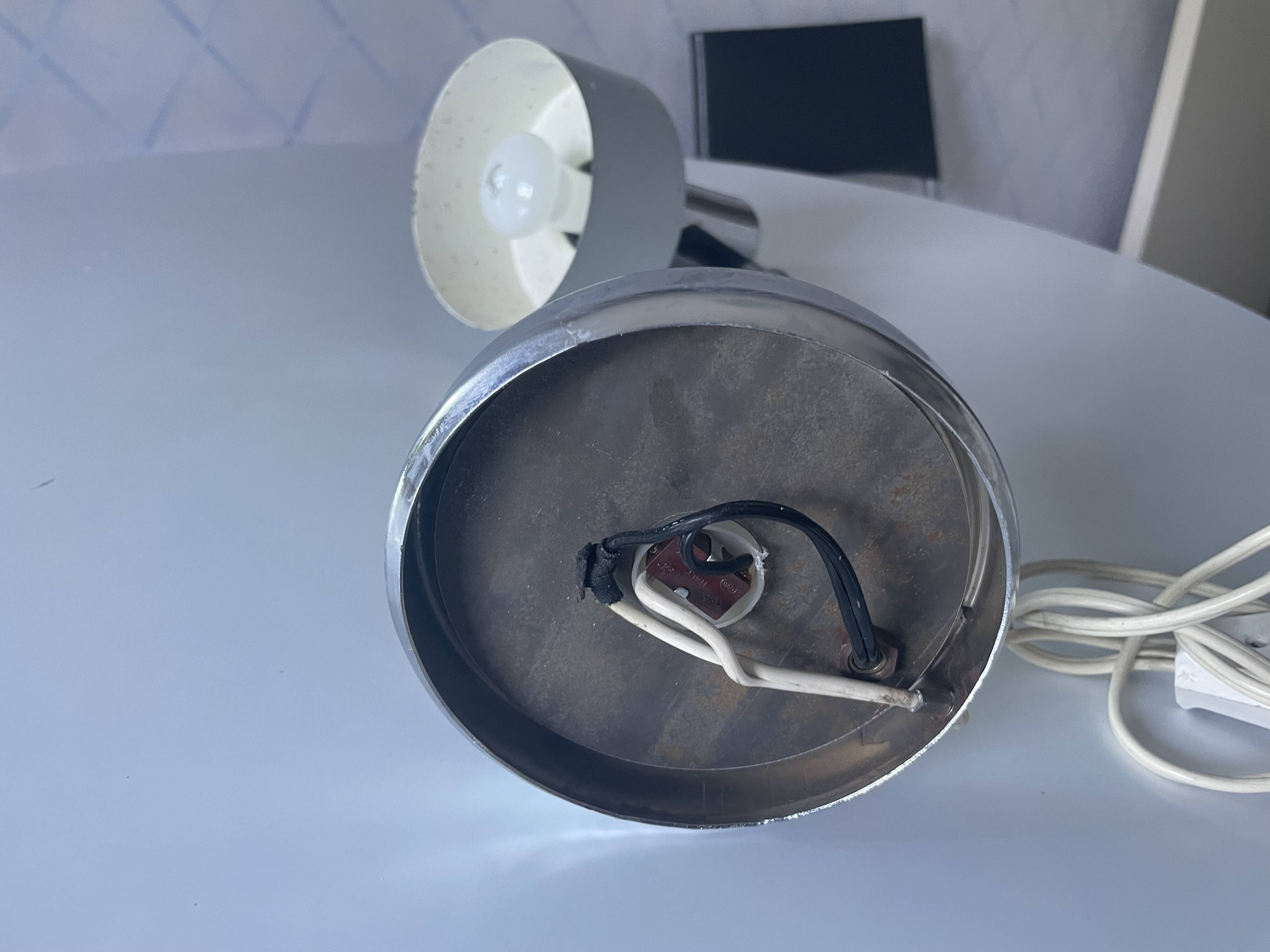 Workshop lamp