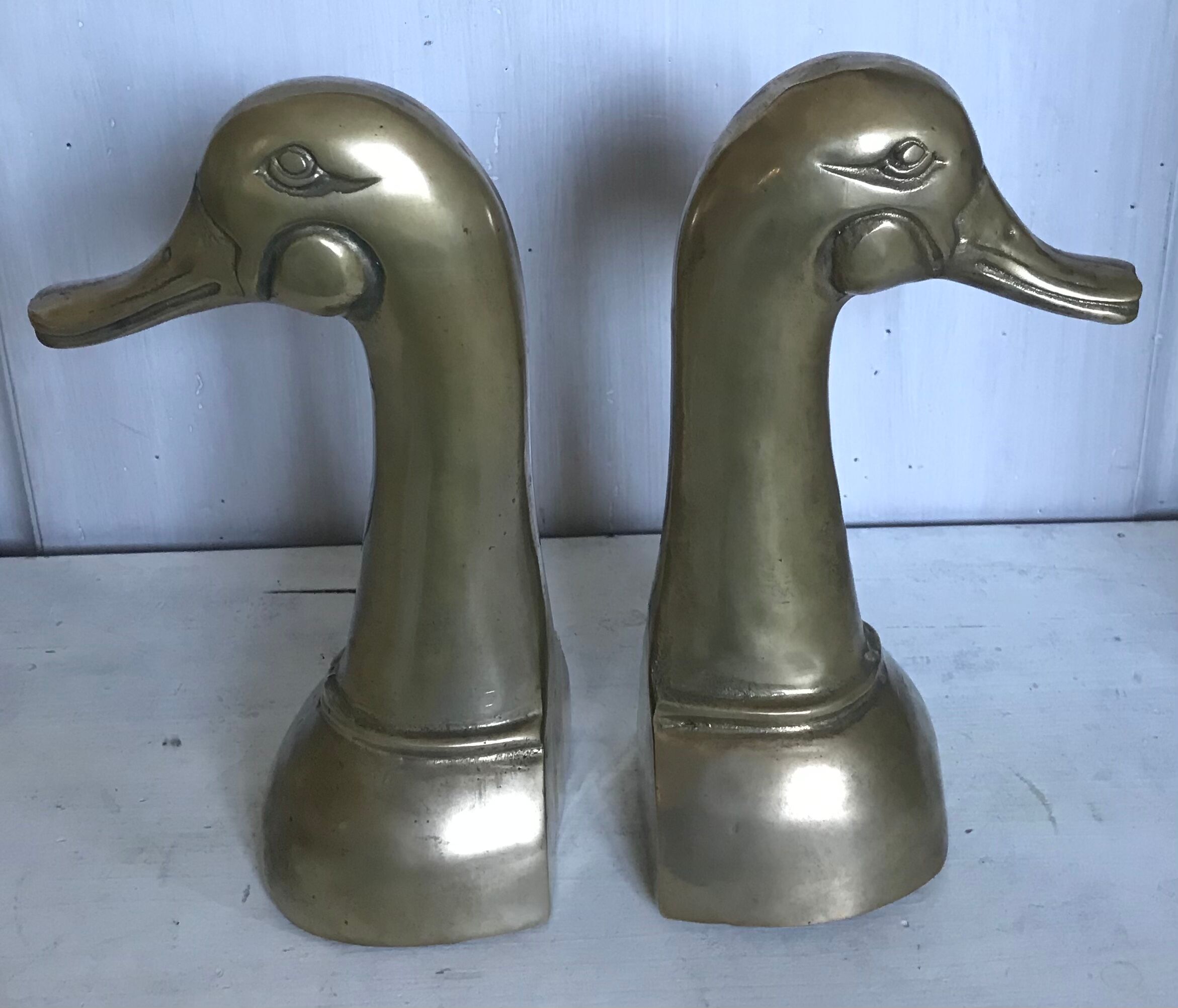 Pair of brass book ends 21cm