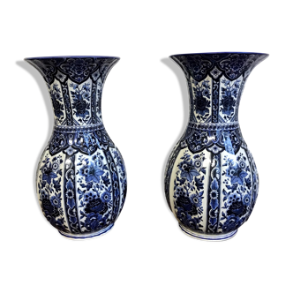 Pair of vases height 30cm