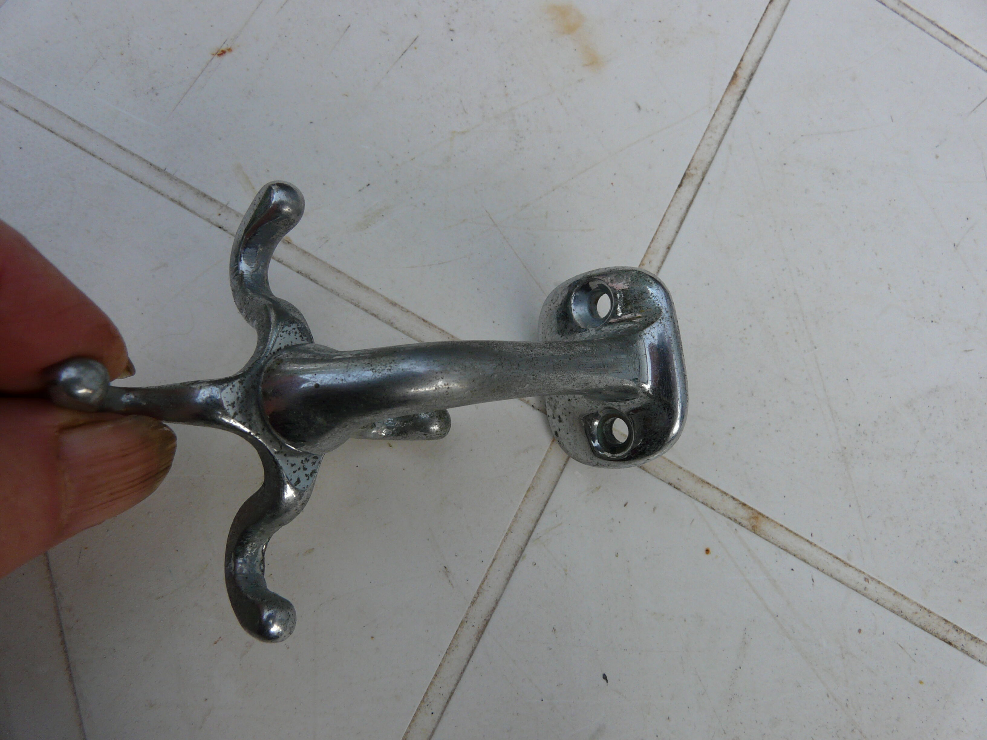 Towel rack or glove rack chromed metal e art deco bathroom accessory