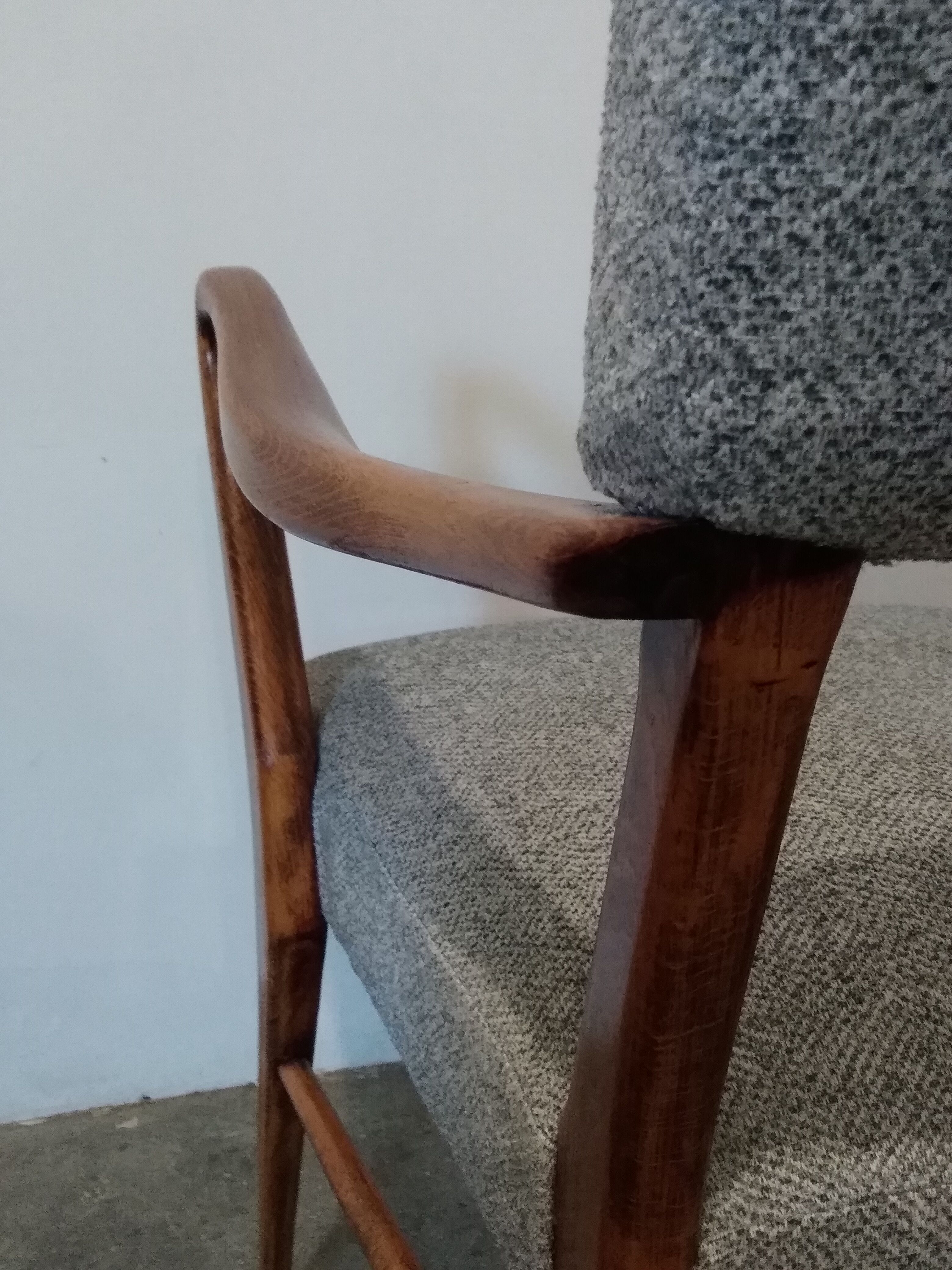 Bridge chair