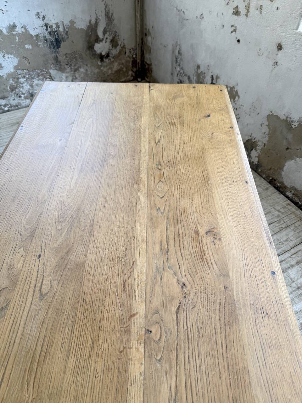 Oak desk with spindle legs, 1950s